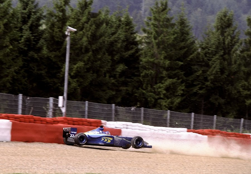 Illustration for article titled The World's Ten Most Dangerous Racetracks